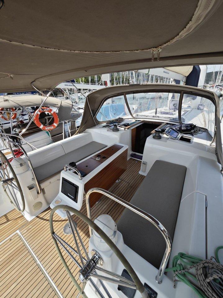 Dufour 450 GL, picture 7