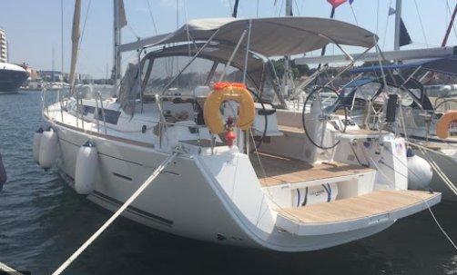 Dufour 450 GL, picture 1