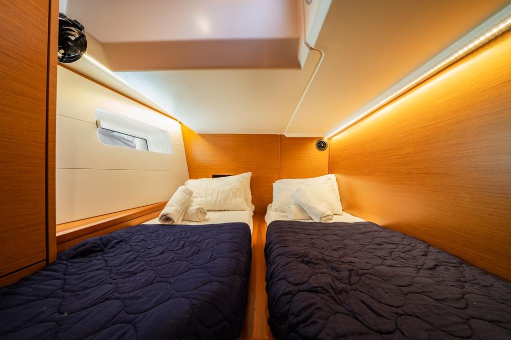 Jeanneau 54 - 5 + 1 cab.	, picture 10