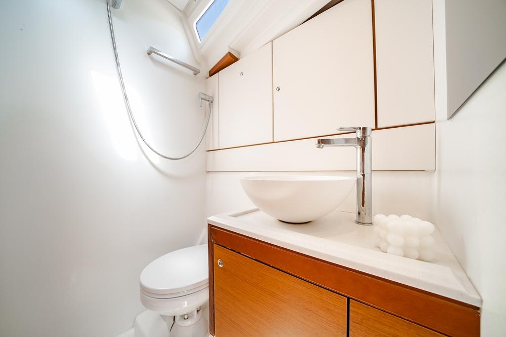 Jeanneau 54 - 5 + 1 cab.	, picture 11