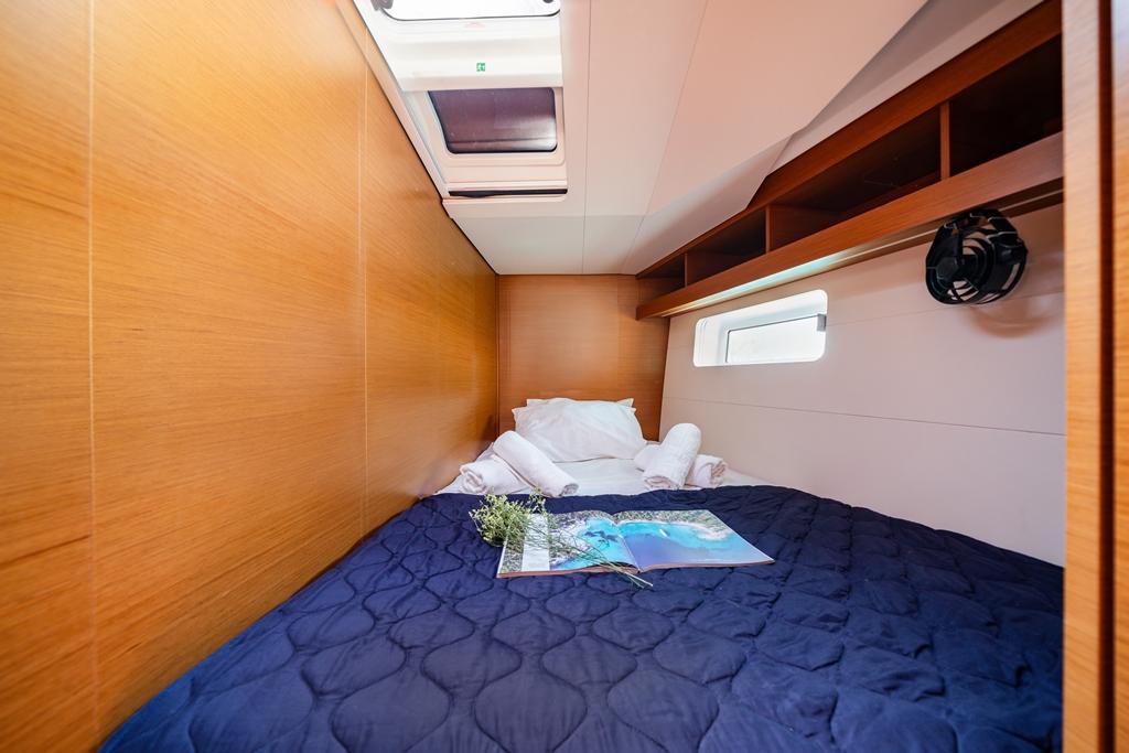 Jeanneau 54 - 5 + 1 cab.	, picture 8