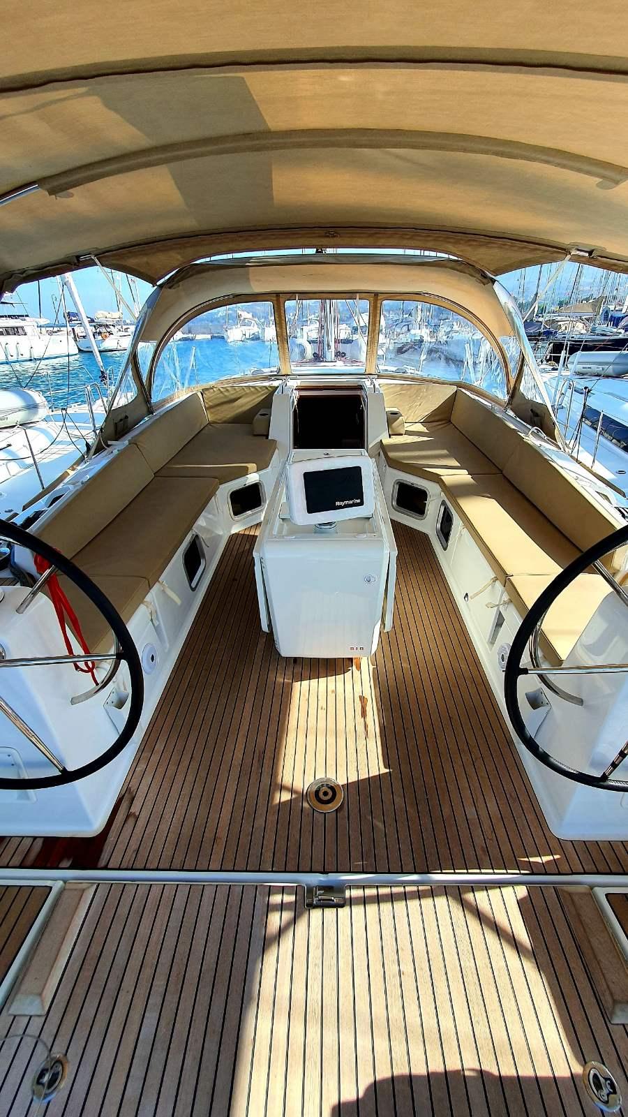 Jeanneau 54 - 5 + 1 cab.	, picture 4