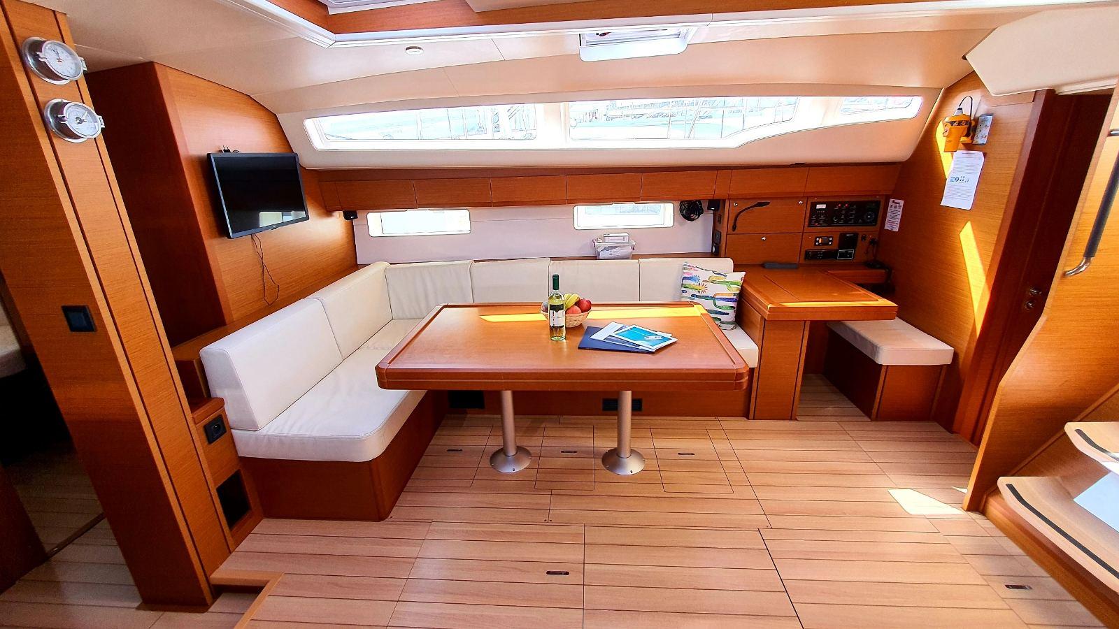 Jeanneau 54 - 5 + 1 cab.	, picture 6