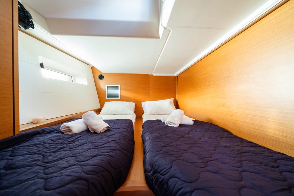 Jeanneau 54 - 5 + 1 cab.	, picture 11