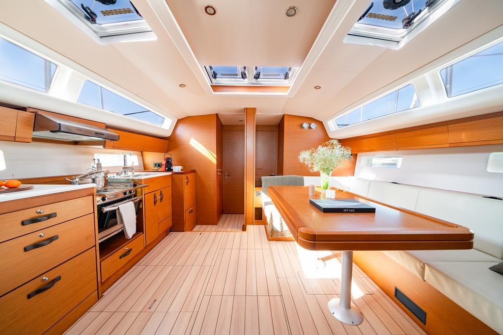 Jeanneau 54 - 5 + 1 cab.	, picture 5