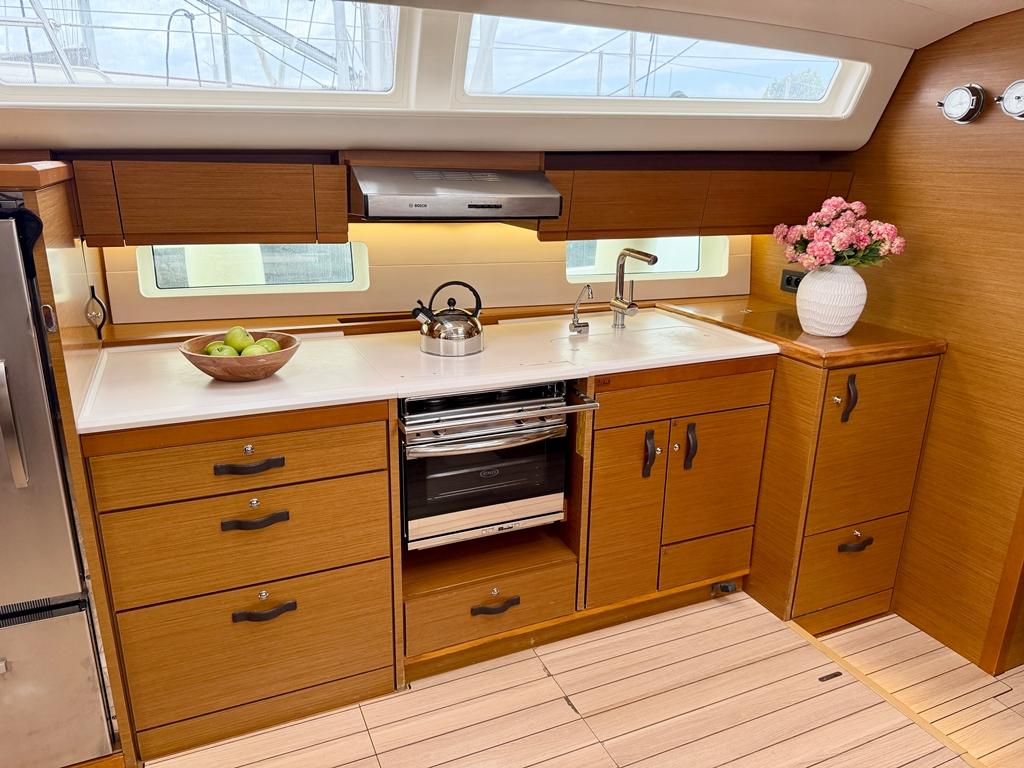 Jeanneau 54 - 5 + 1 cab.	, picture 7