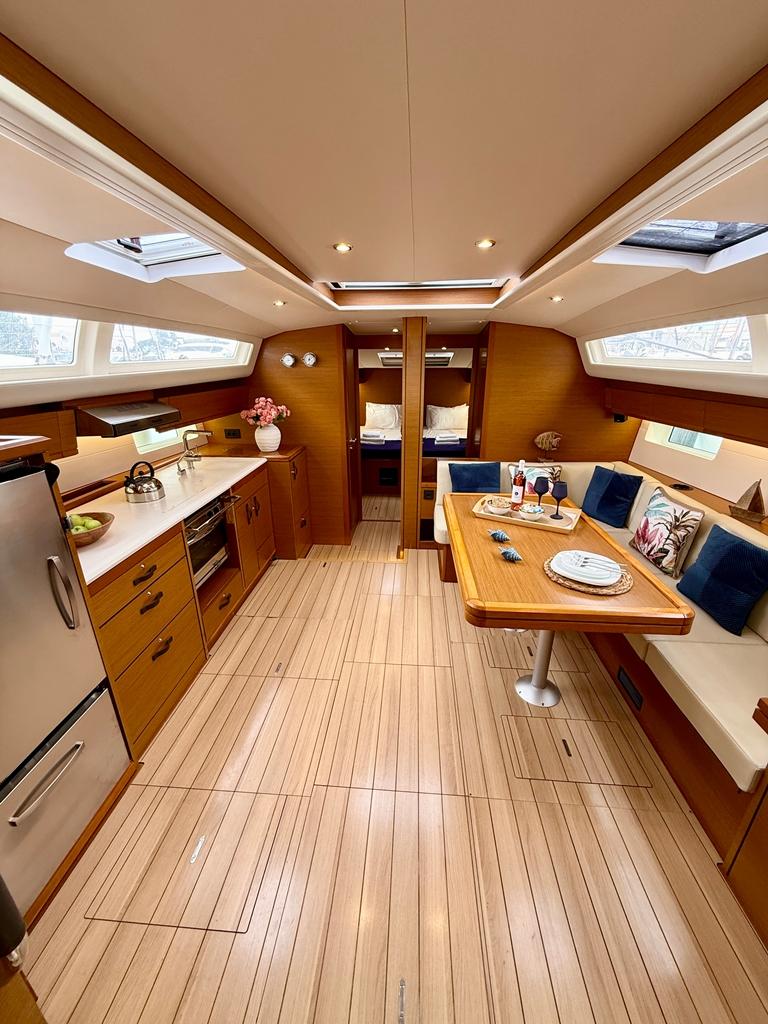 Jeanneau 54 - 5 + 1 cab.	, picture 5