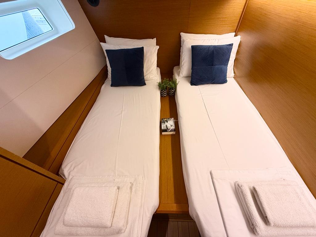 Jeanneau 54 - 5 + 1 cab.	, picture 14