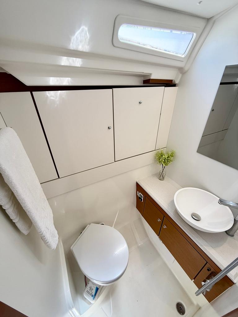 Jeanneau 54 - 5 + 1 cab.	, picture 18