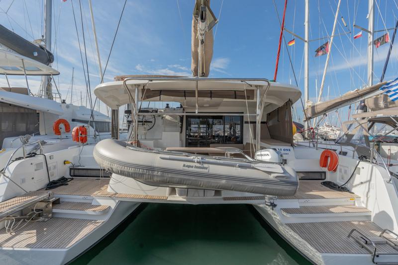 Lagoon 42 - 4 + 1 cab., picture 1