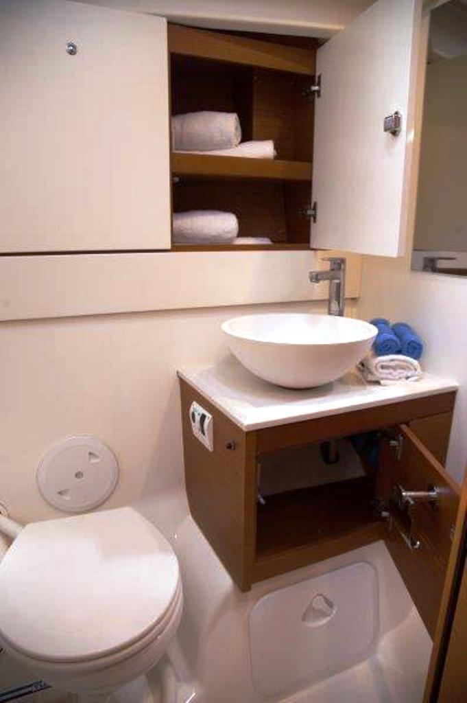 Jeanneau 54 - 5 + 1 cab.	, picture 13