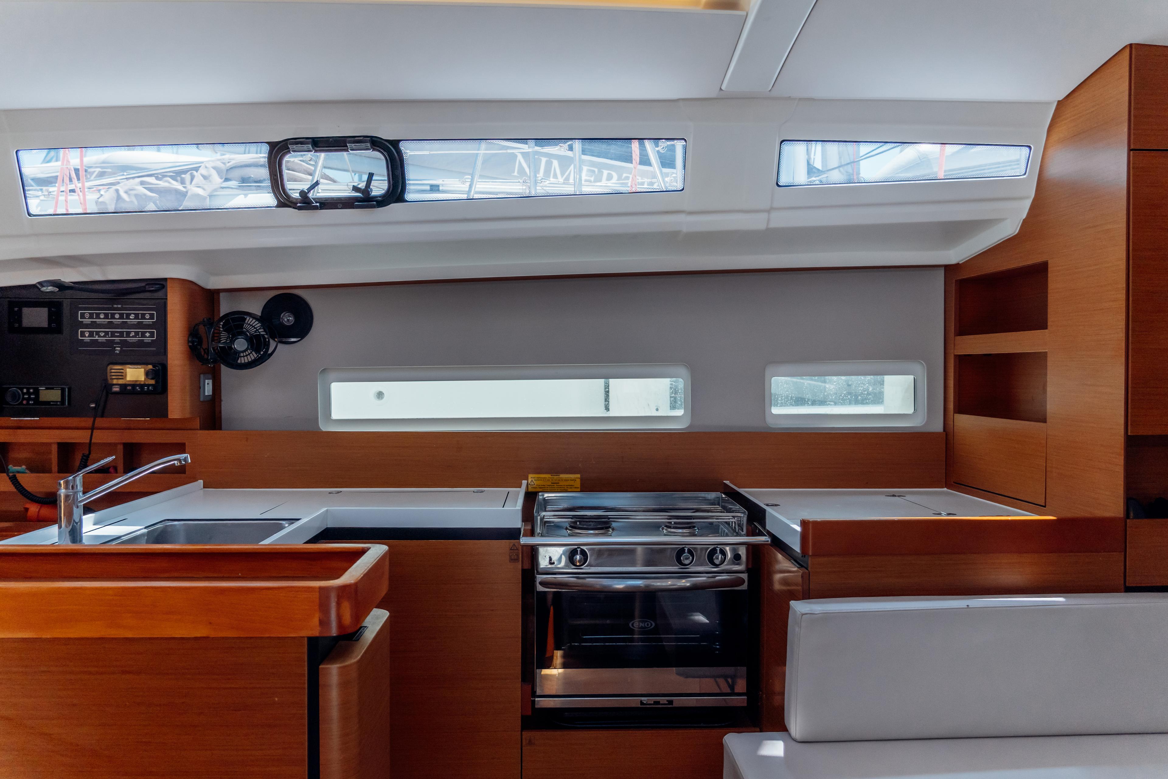 Sun Odyssey 410 - 3 cab., picture 7