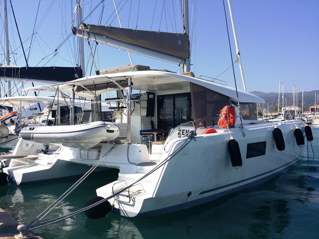 Lagoon 42 - 4 + 2 cab., picture 4