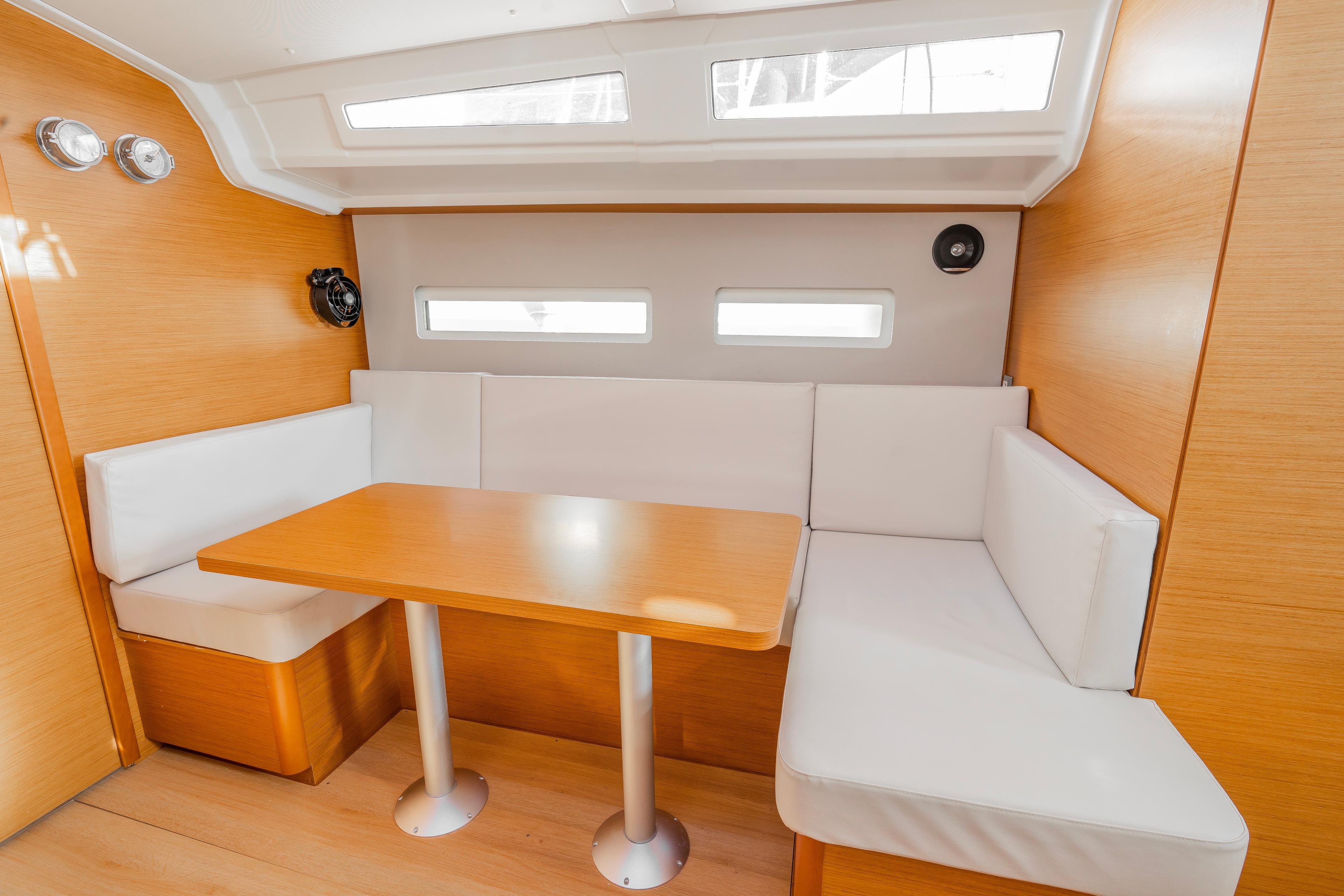 Sun Odyssey 410 - 3 cab., picture 8
