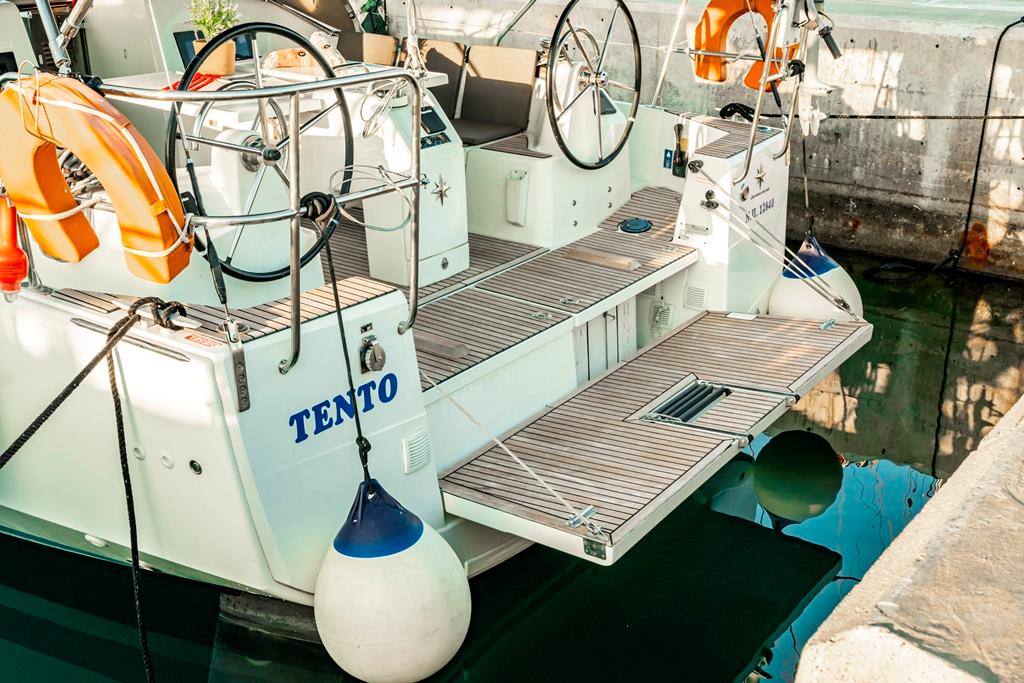 Sun Odyssey 410 - 3 cab., picture 4