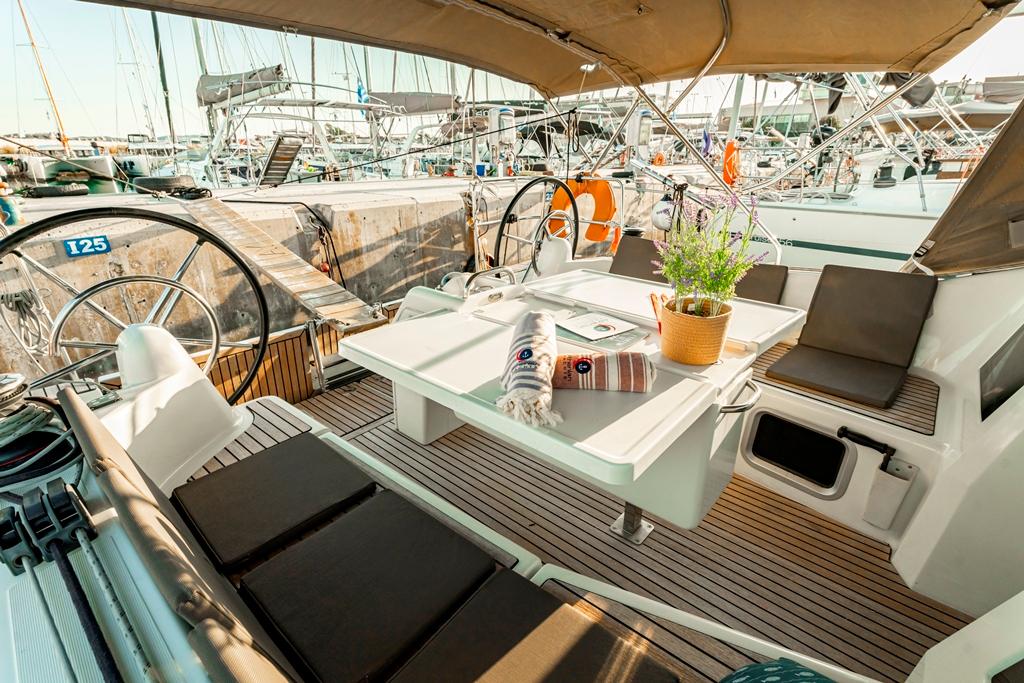 Sun Odyssey 410 - 3 cab., picture 6