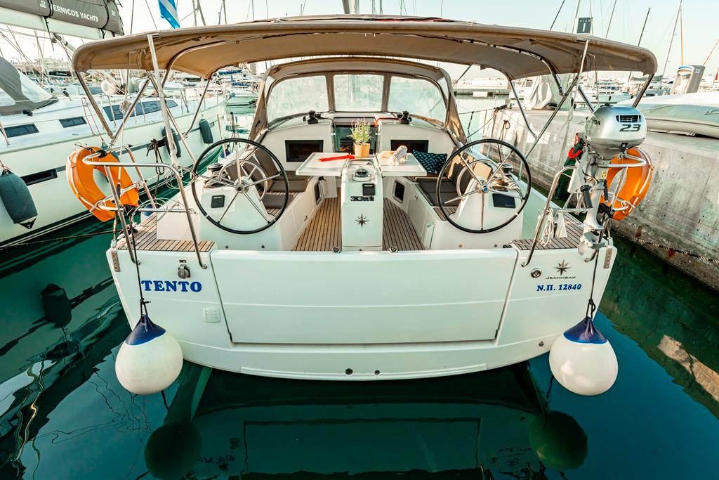 Sun Odyssey 410 - 3 cab., picture 3