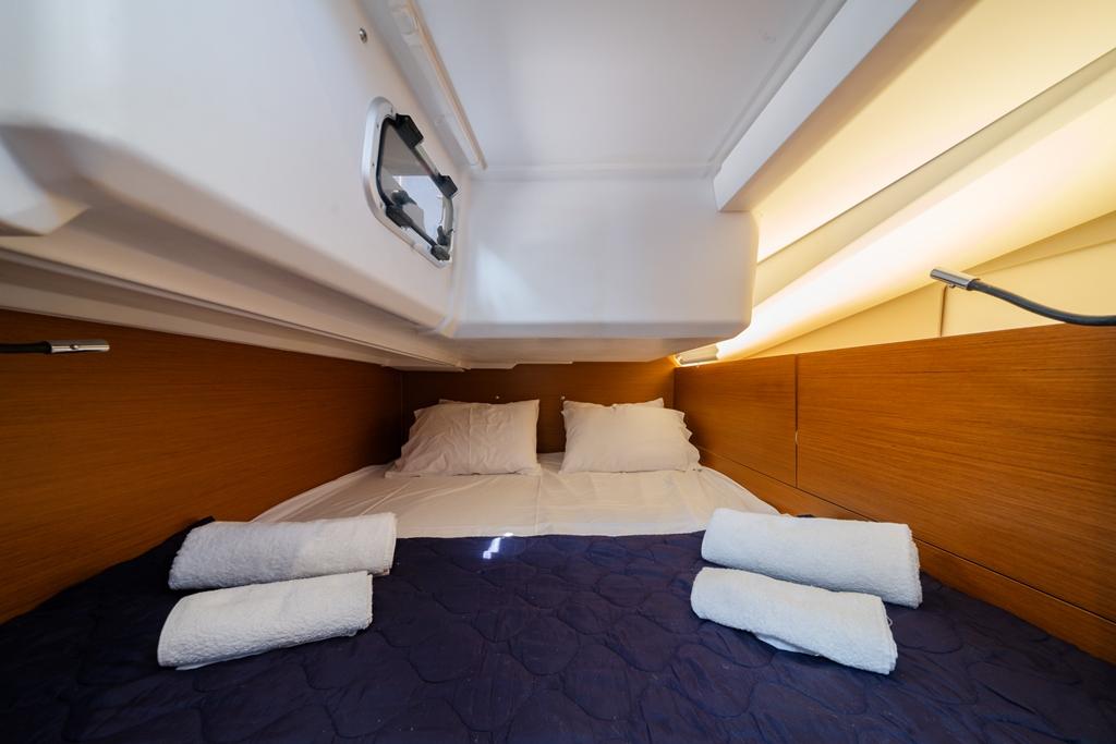 Sun Odyssey 440 - 4 cab., picture 6