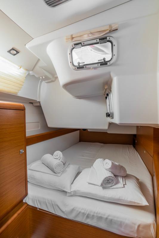 Sun Odyssey 519 - 4 cab., picture 12