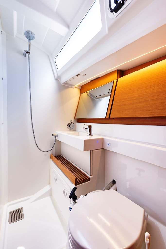 Sun Odyssey 440 - 4 cab., picture 11