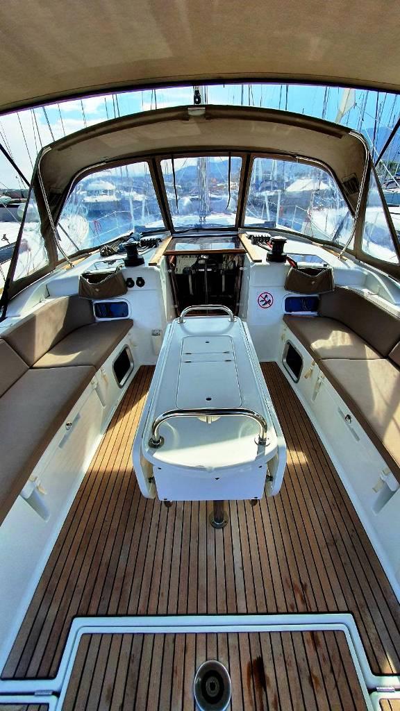 Sun Odyssey 519 - 5 cab., picture 3