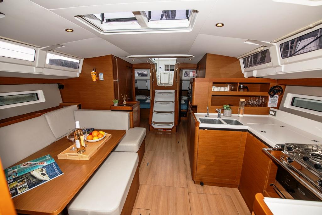 Sun Odyssey 490 - 4 cab., picture 6