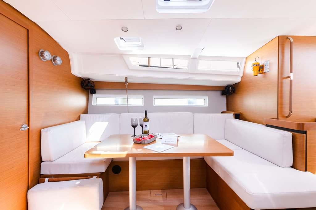 Sun Odyssey 490 - 4 cab., picture 8