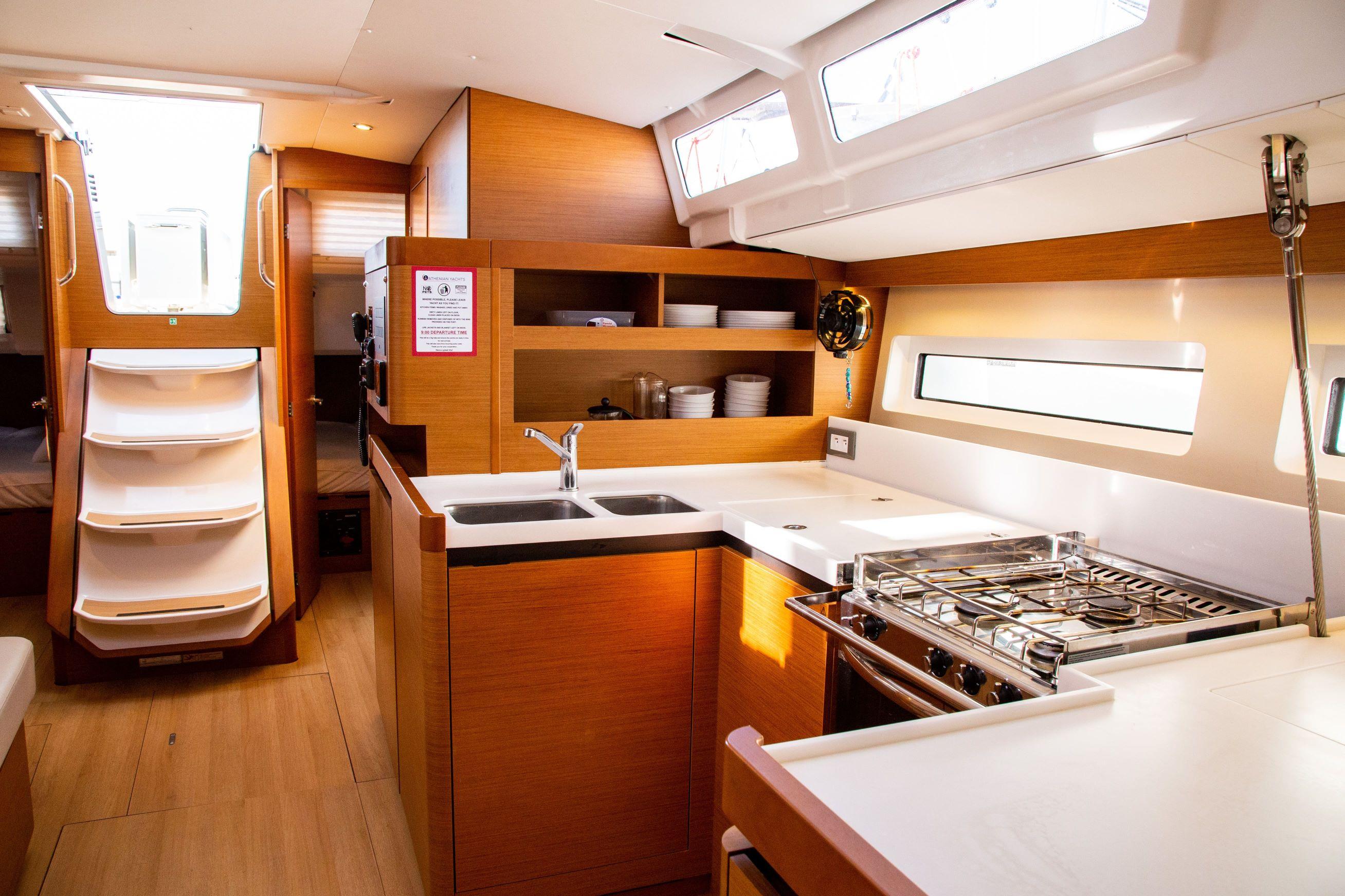 Sun Odyssey 490 - 4 cab., picture 3