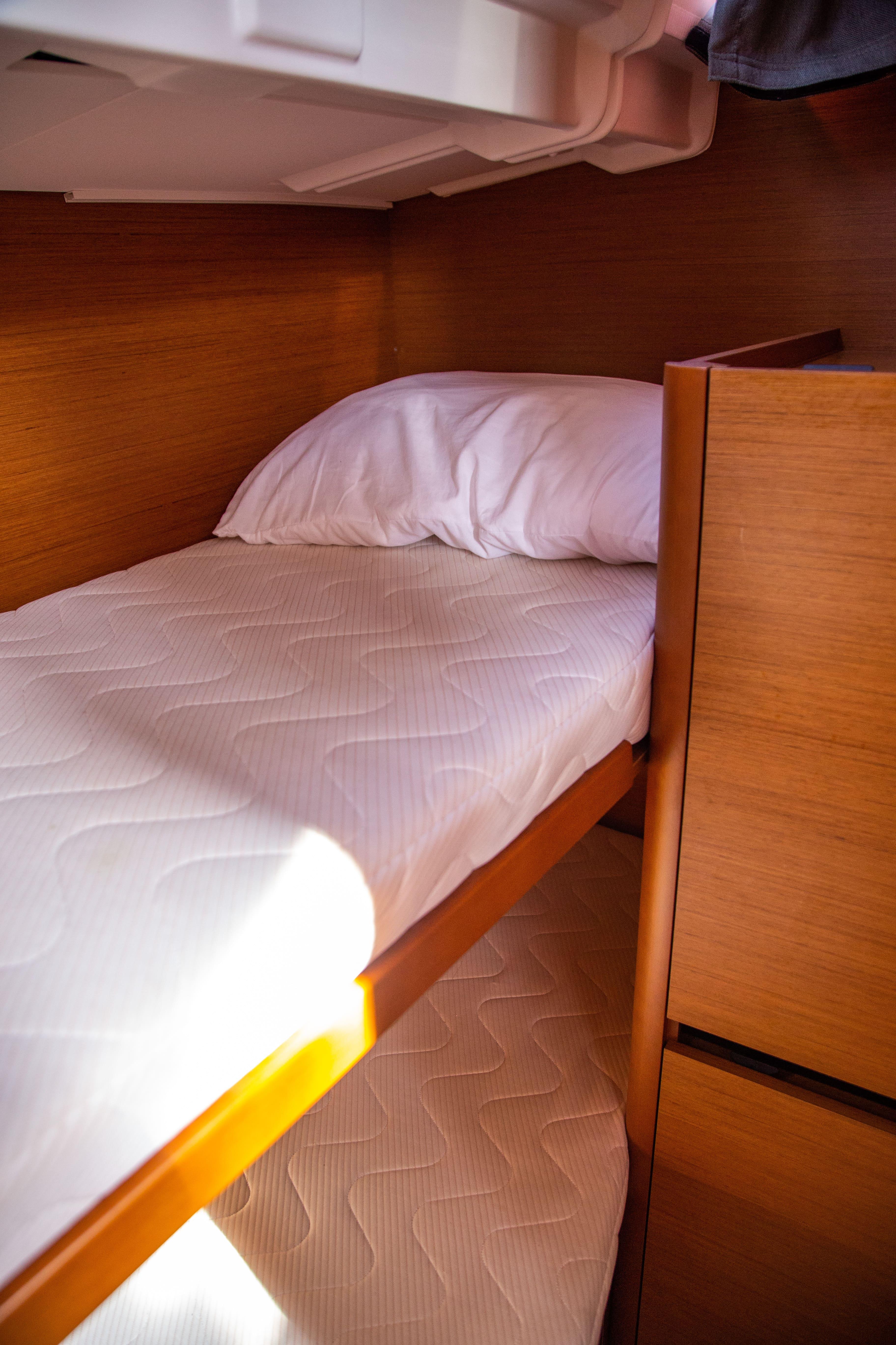 Sun Odyssey 490 - 5 cab., picture 4