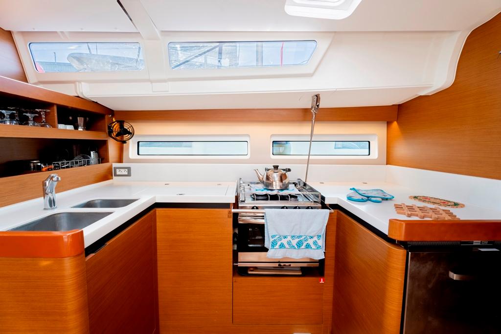 Sun Odyssey 490 - 4 cab., picture 6