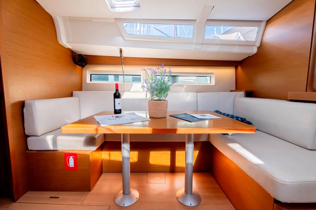 Sun Odyssey 490 - 4 cab., picture 3