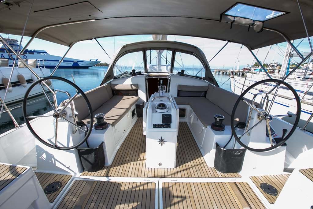 Sun Odyssey 440 - 4 cab., picture 5