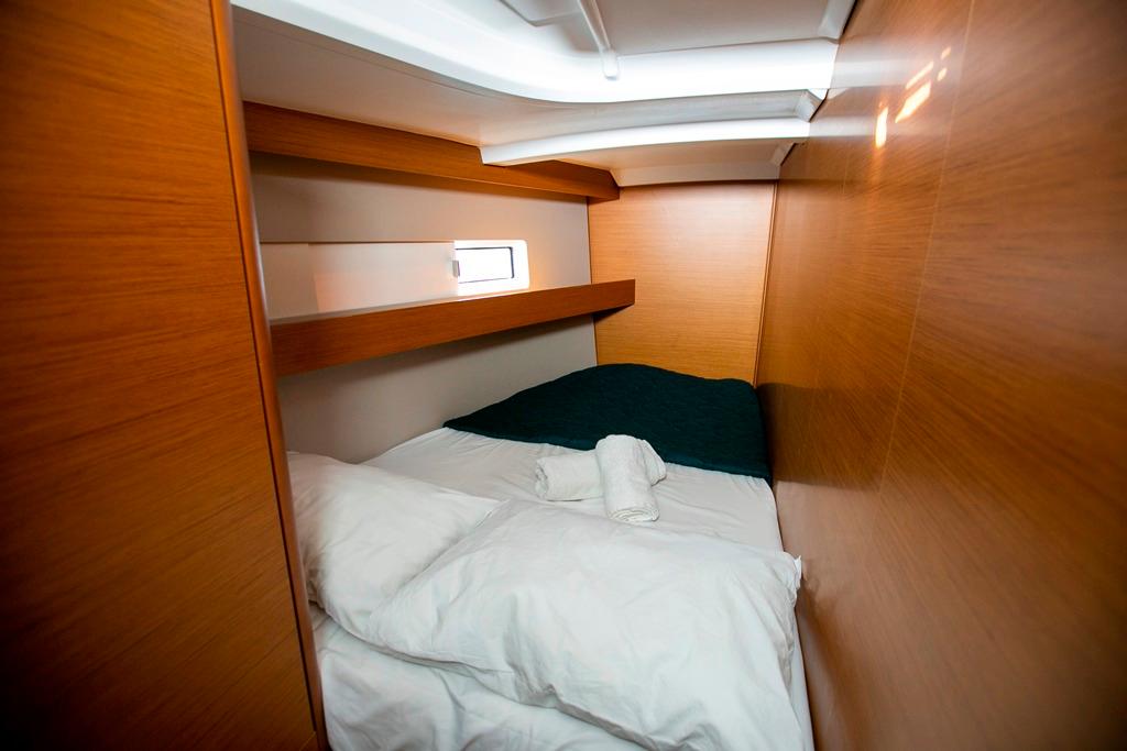 Sun Odyssey 440 - 4 cab., picture 11