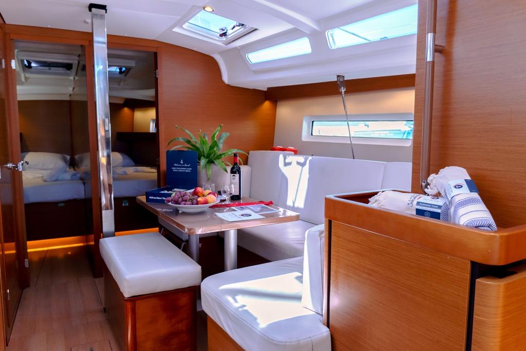 Sun Odyssey 440 - 4 cab., picture 6