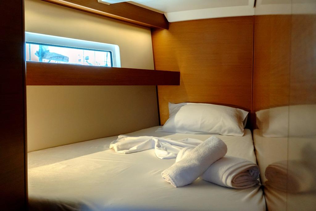 Sun Odyssey 440 - 4 cab., picture 11