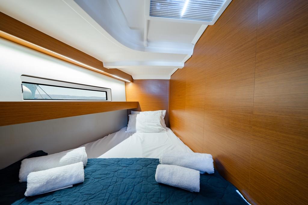 Sun Odyssey 440 - 4 cab., picture 11