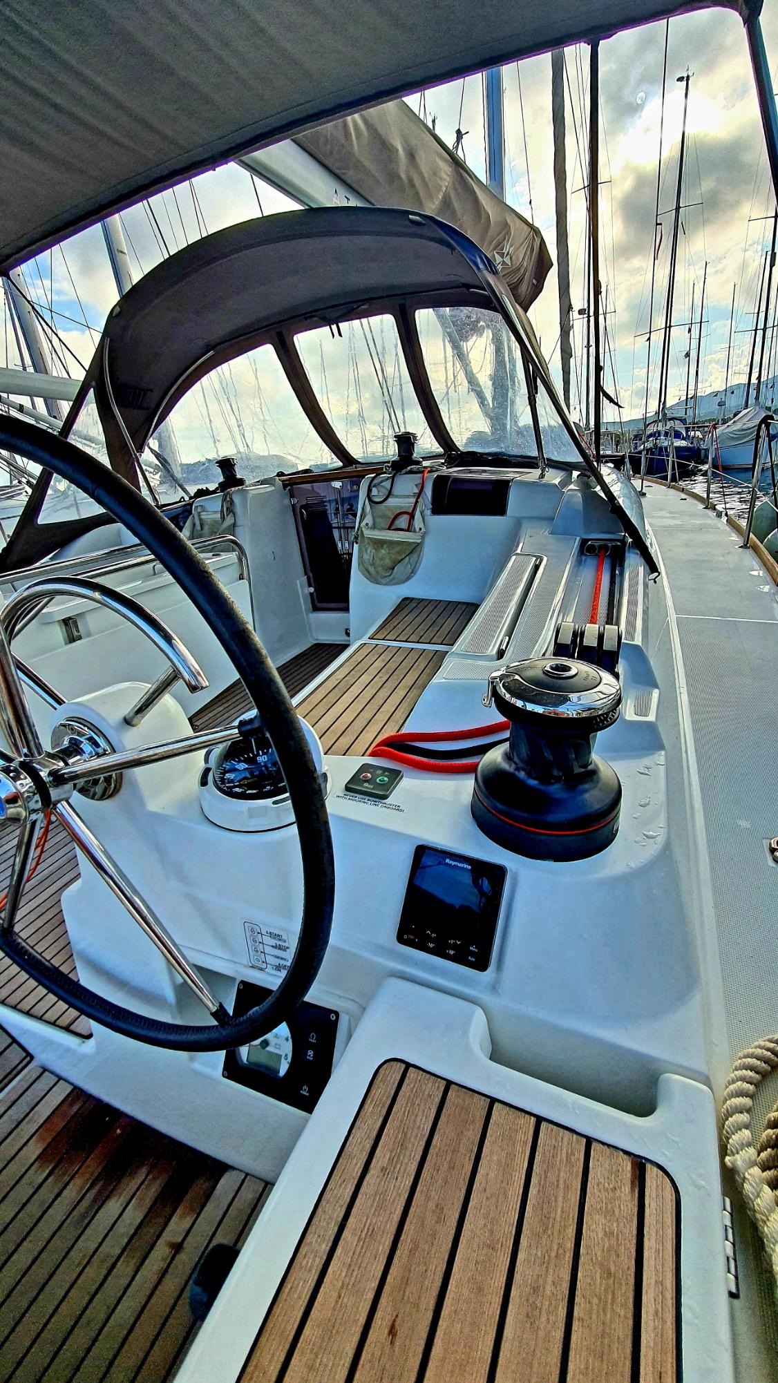 Sun Odyssey 449, picture 4