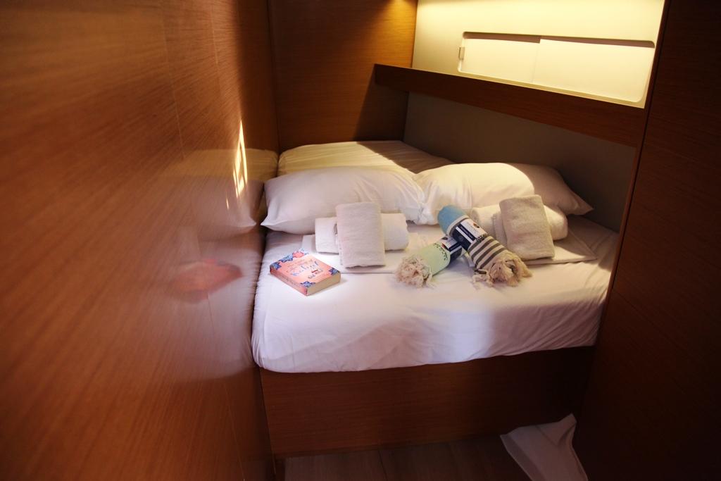 Sun Odyssey 440 - 4 cab., picture 8