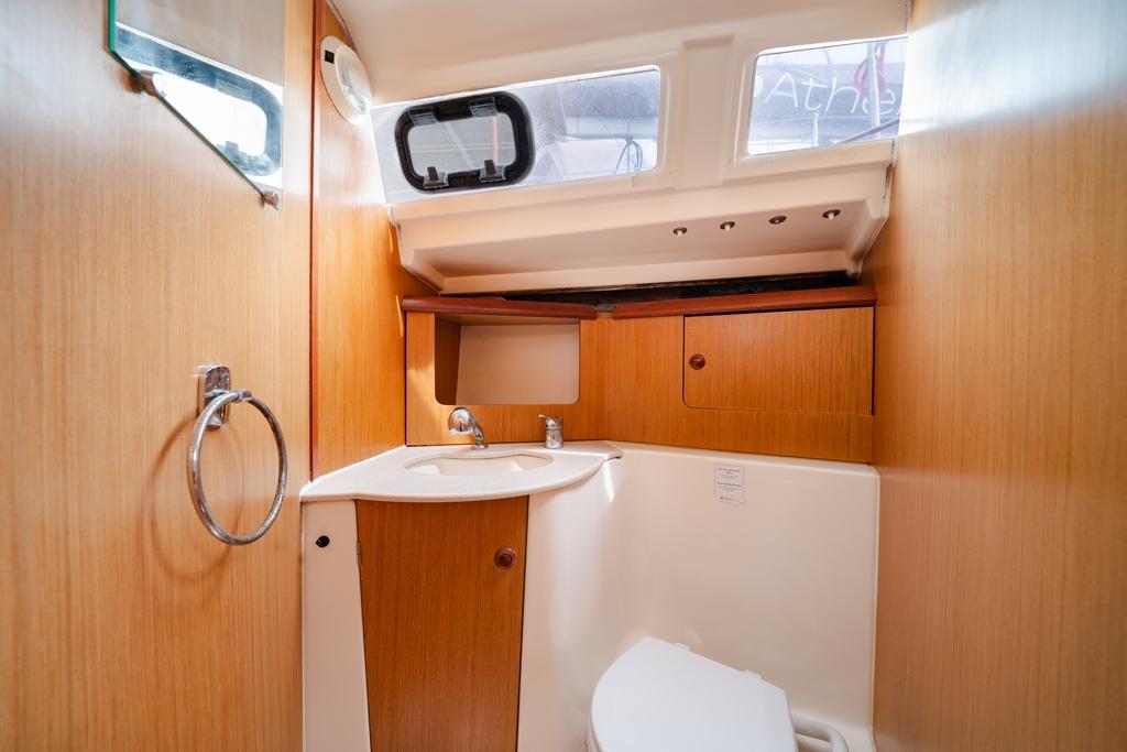 Sun Odyssey 32i, picture 9