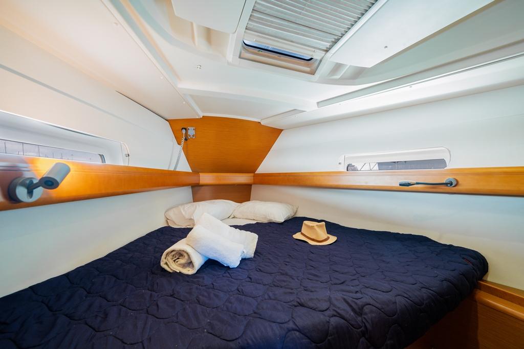 Sun Odyssey 409, picture 3