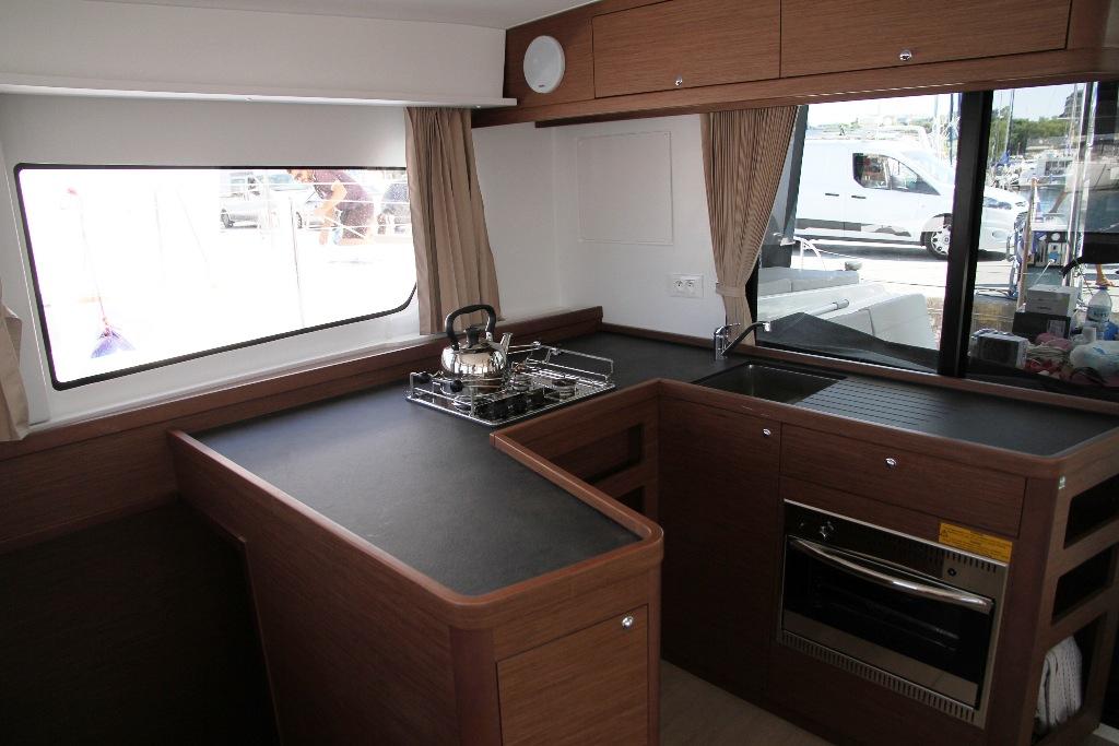 Lagoon 42 - 4 + 2 cab., picture 12