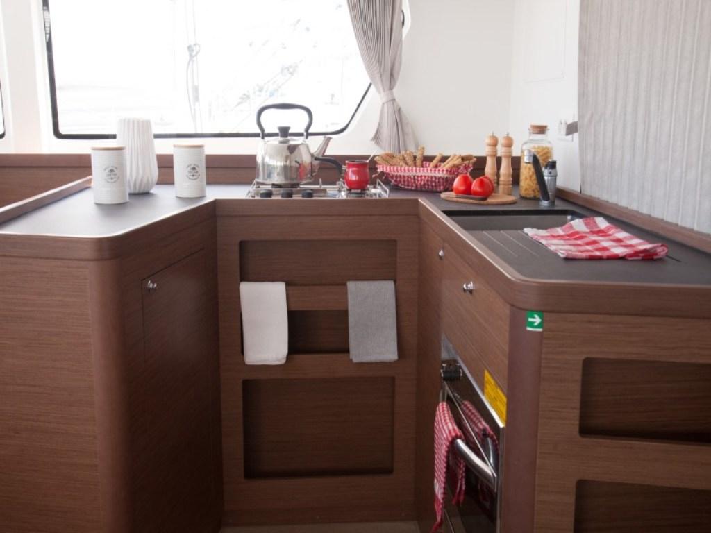 Lagoon 42 - 4 + 1 cab., picture 11