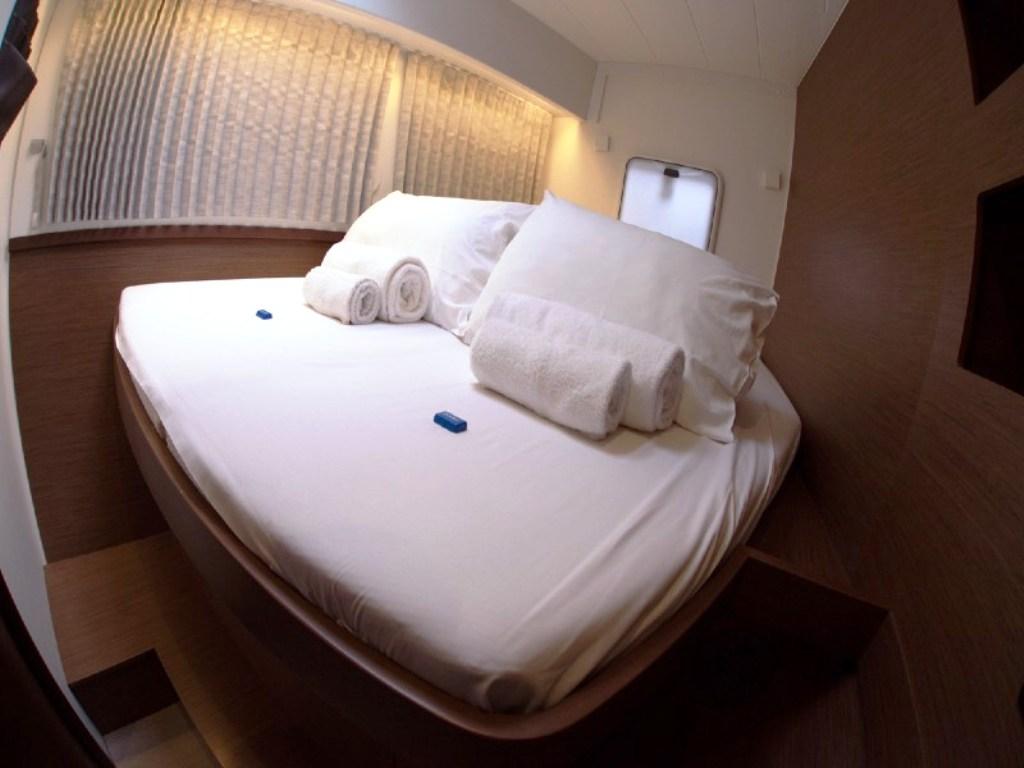 Lagoon 42 - 4 + 1 cab., picture 12