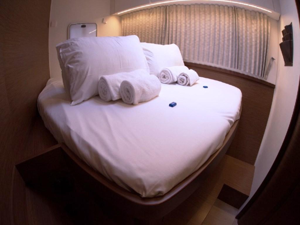 Lagoon 42 - 4 + 1 cab., picture 13