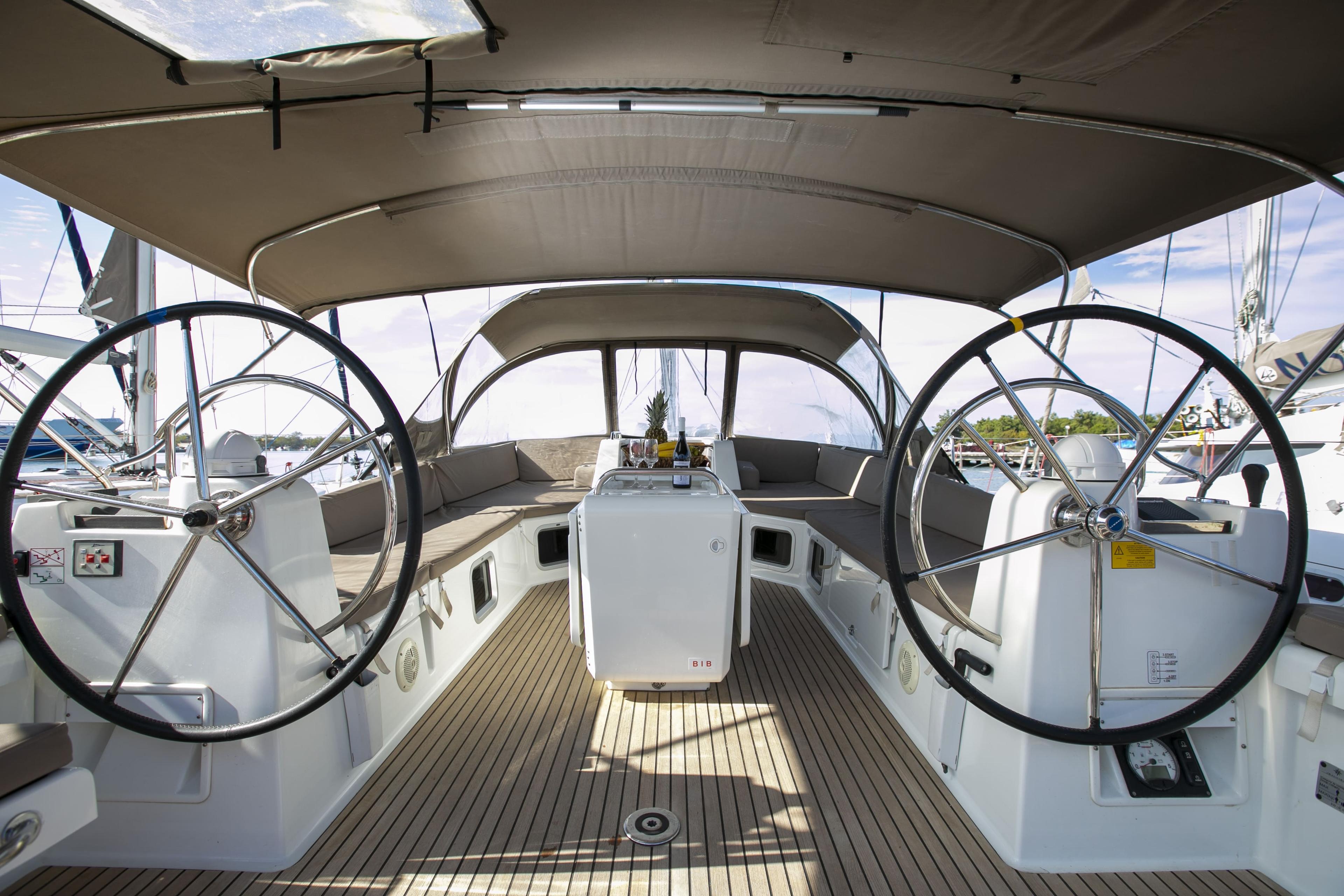 Jeanneau 54 - 5 + 1 cab.	, picture 4