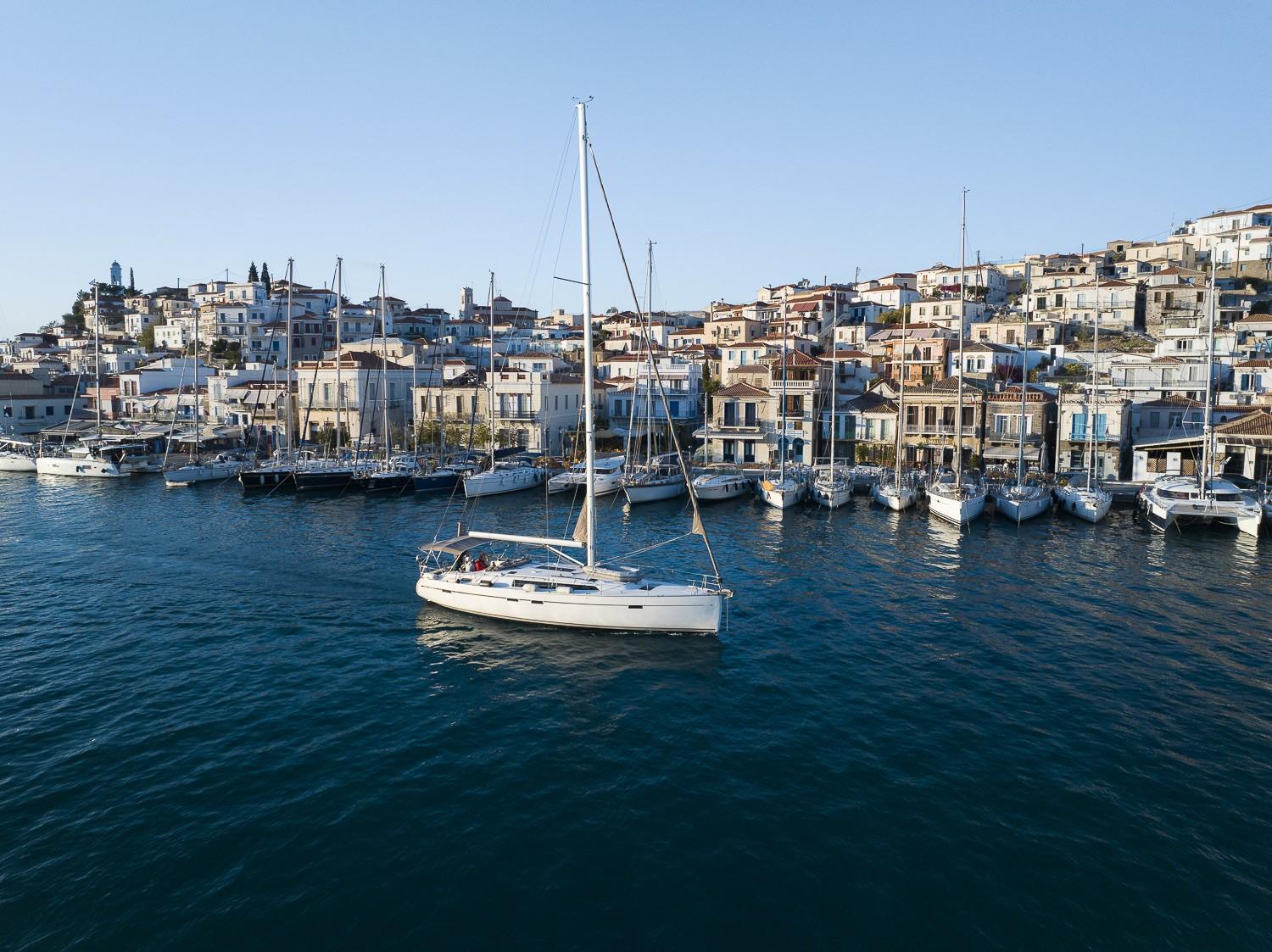 Bavaria Cruiser 51, picture 1