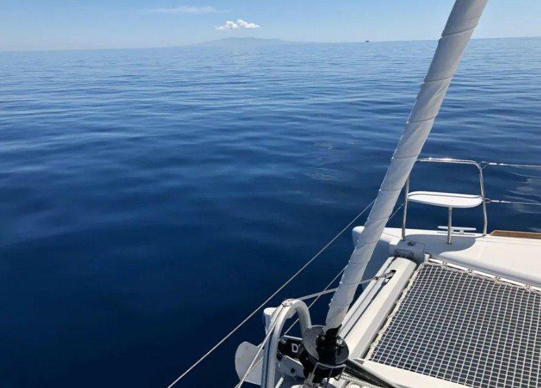 Lagoon 380 - 4 cab., picture 6