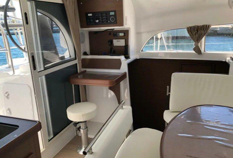 Lagoon 380 - 4 cab., picture 9