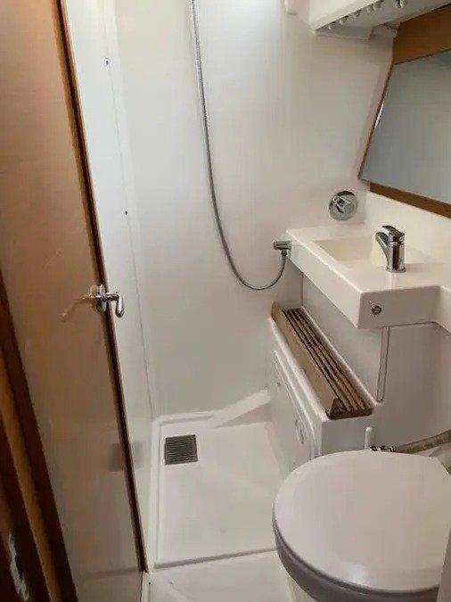 Sun Odyssey 440 - 4 cab., picture 10