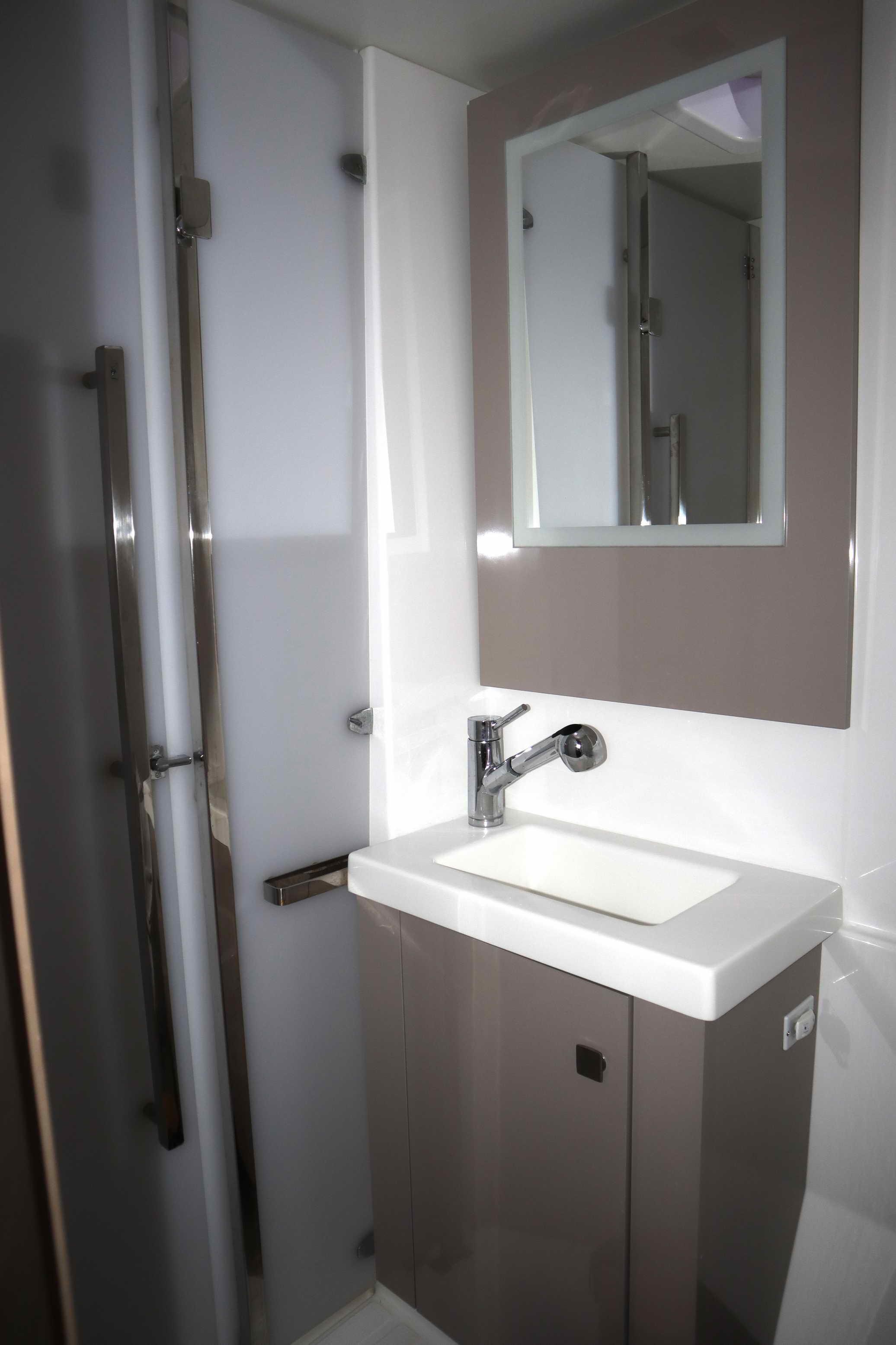 Fountaine Pajot Astrea 42 - 3 + 2 cab., picture 22